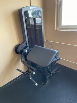 Posilovaci stroj biceps