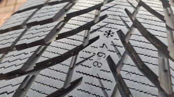 Zimní pneu NOKIAN 245/45 R19 102V XL 4x přes 8mm r.v. 2024