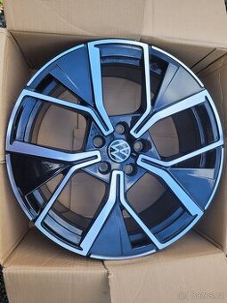Alu disky Volkswagen Passat B9 R19 Leeds