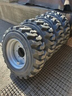 Kola UNC - Novotný- Locust