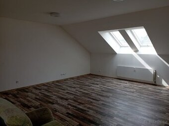 Pronajmu byt 1+1 , Nová Paka, po kompletní rekonstrukci,