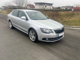 Škoda Superb II 2.0 TDi DSG - Auto na splátky bez registru