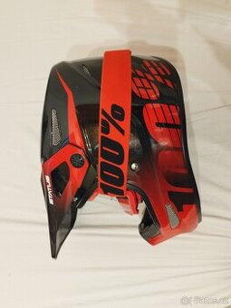 Helma 100% STATUS 2018 + brýle 100%