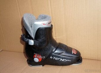 Lyžáky 40,5 TecnoPro vel. 26 (7UK ; 40,5EU), bezvadný stav.