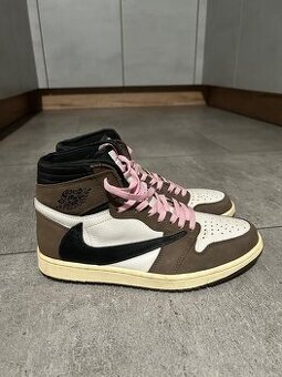 “Nike Air Jordan 1 Travis Scott Dark Mocha”