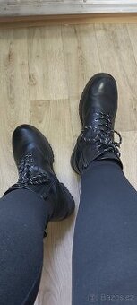 Kozene kozacky Caprice vel 3o