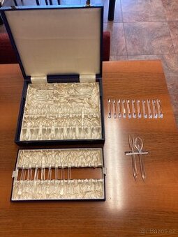 Sklěněný salátový příbor - sada, 100 let stará