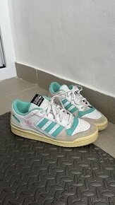 Adidas 43.5 - 1