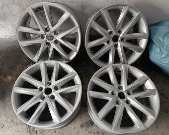 Sada disků Volkswagen ORIGINAL R17 5x112,57,1,7Jx17 ET40