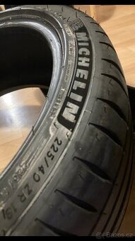 225/40/18 92y XL FR MICHELIN pilot sport 4