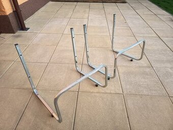 Držák na pneumatiky