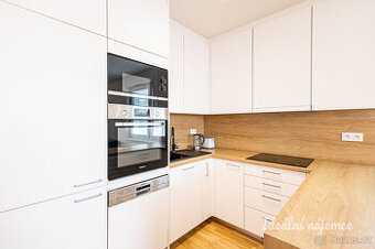 Pronájem bytu 2+kk, Strnadových, Vysočany,  59 m2