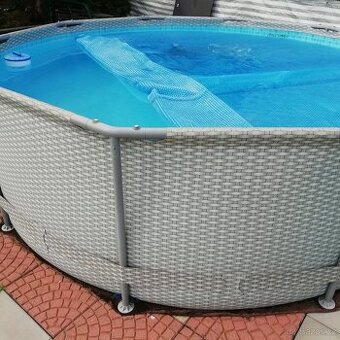 Bazén nadzemní konstrukce