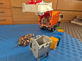 Bruder Popelářské auto