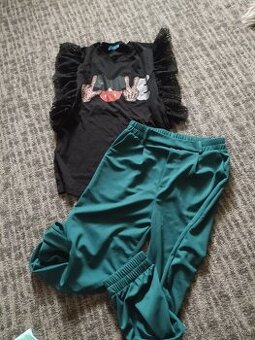 Set kalhoty a tričko