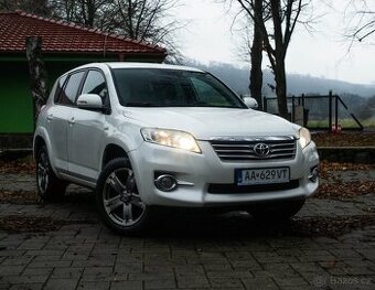 Toyota RAV4 2.2l D-CAT 180 Premium