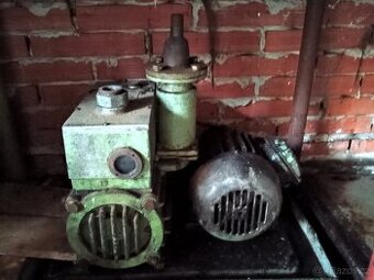 vývěva - vakuová pumpa