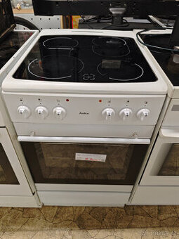 Sporák sklokeramický AMICA / šíře 50 cm