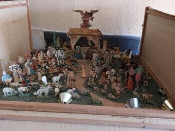 Staročeský velký krojovaný betlém s osvětlením