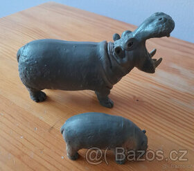 Schleich hroch a mládě z roku 1996