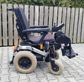 Elektrický invalidní vozík Meyra Sprint GT.