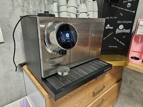 Profesionální kávovar Nespresso momento coffe