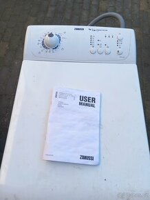 Pračka Zanussi s horním plněním plně funkcni