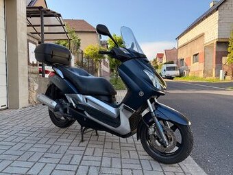 Yamaha Xmax 125i, cz doklady . jede velice hezky