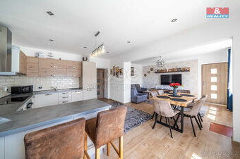 Prodej rodinného domu, 169 m², Dolní Bělá - 1