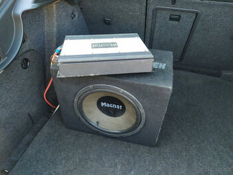 Subwoofer + zesilovač