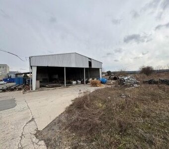 Dražba průmyslového areálu s výrobními a skladovacími halami - 1