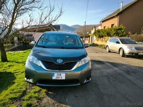 Toyota sienna 3,5. R.v 2010