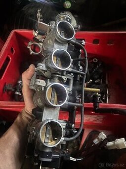 Kompletni vstrikovace na Suzuki Gsxr 1000 05-06