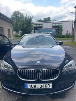 BMW 730d (F01)