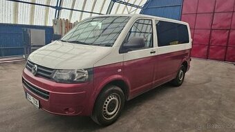 VW Transporter T5 – 1.9 TDI 75 kW – r. 2013 – 7 míst, handsf