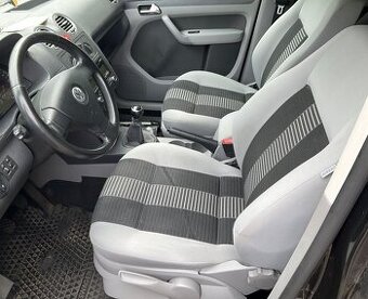 Volkswagen Caddy 1.6 MPi 75KW STYLE 7-MÍST TAŽNÉ VYHŘ .SEDAD