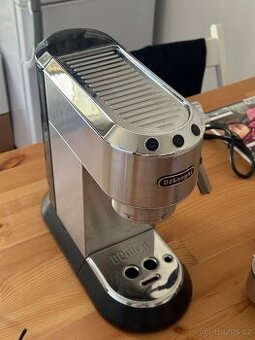 Kávovar Delonghi Dedica EC 685.M