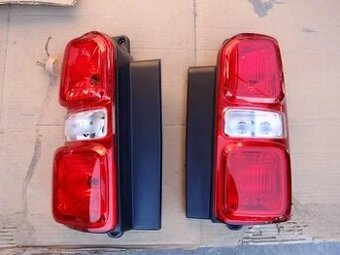 PROACE EXPERT ZAFIRA VIVARO JUMPY ZADNÍ LAMPY