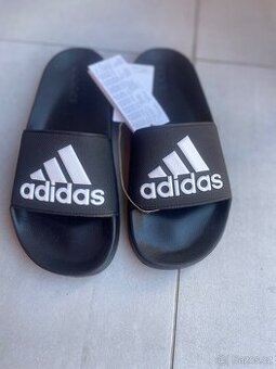 Dámské pantofle Adidas 39