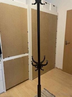 IKEA Hemnes věšák
