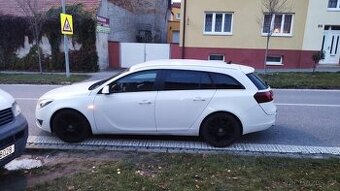 Insignia Sports Touer Combi