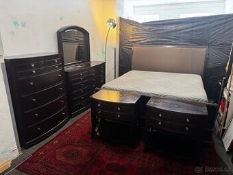 Luxusní Americká ložnice Broyhill King size komplet