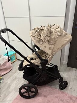 Cybex priam simple flowers 4.0 black