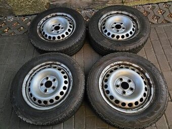 Zimní kola VW T5 T6 R16 5x120 ET52