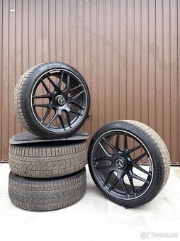 Mercedes R19 A45 A45s AMG zimní