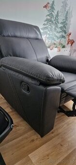 Kožené křeslo polohovací