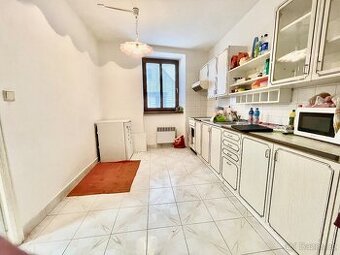 Prodej, rodinný dům, 300 m², pozemek 290 m², Počátky