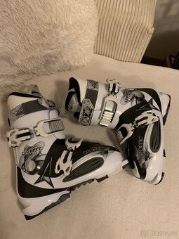 Lyžařské boty Atomic Livefit x