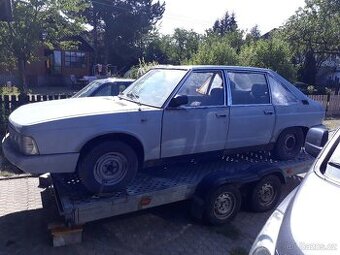 Prodám dveře na Tatra 613