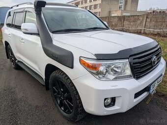 Toyota land Cruiser 200 4,5D V8